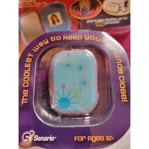 VTG Vu-Me PHOTO Micro Digital Keeper Senario 100 photos USB  Multi-Clip 1999